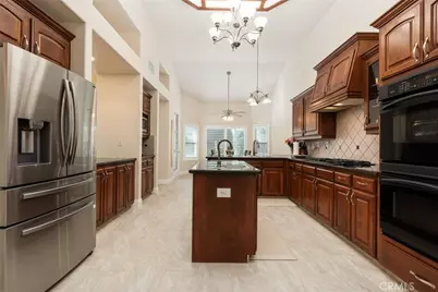 321 N Preston, Visalia, CA 93291 - Photo 16