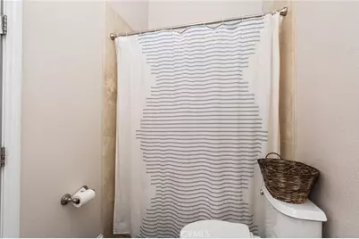 321 N Preston, Visalia, CA 93291 - Photo 28