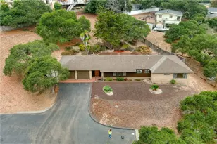 910 N 12th St, Grover Beach, CA 93433 - Photo 2