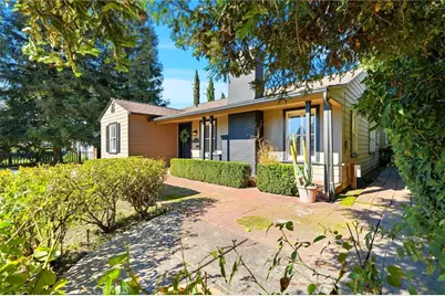 1708 W Myrtle Avenue, Visalia, CA 93277 - Photo 12