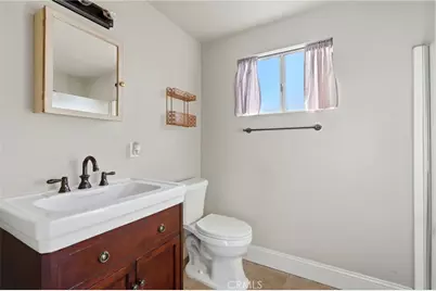 1708 W Myrtle Avenue, Visalia, CA 93277 - Photo 68