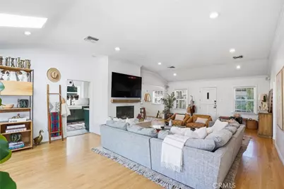 5636 Matilija, Los Angeles, CA 91401 - Photo 10