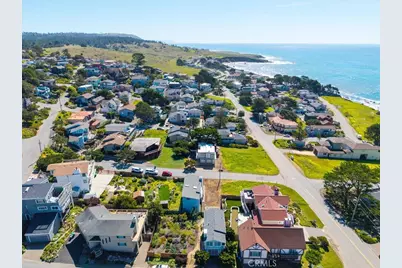 333 Hastings Street, Cambria, CA 93428 - Photo 6