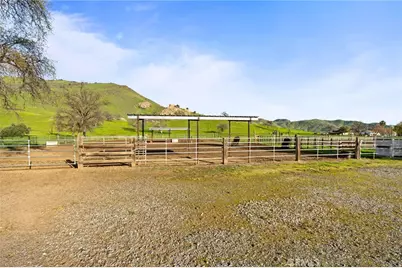 39500 Millwood #C, Woodlake, CA 93286 - Photo 46