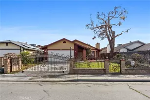 813 Orangewood, Bakersfield, CA 93306 - Photo 12