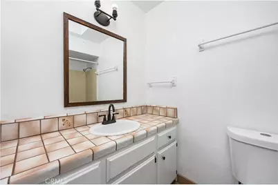 813 Orangewood, Bakersfield, CA 93306 - Photo 34