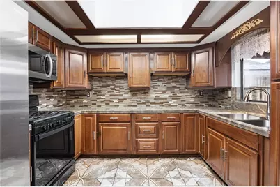 813 Orangewood, Bakersfield, CA 93306 - Photo 26