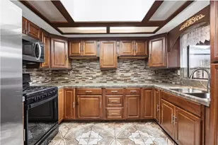 813 Orangewood, Bakersfield, CA 93306 - Photo 26