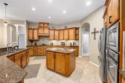 205 Somerford Court, Bakersfield, CA 93312 - Photo 36