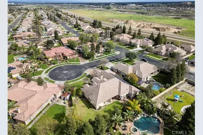 205 Somerford Court, Bakersfield, CA 93312 - Photo 8