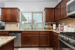 2327 N Elm, Visalia, CA 93291 - Photo 14