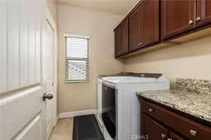 2327 N Elm, Visalia, CA 93291 - Photo 26