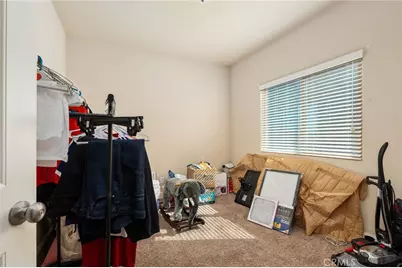 2327 N Elm, Visalia, CA 93291 - Photo 28