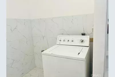 824 N Willis, Visalia, CA 93291 - Photo 30