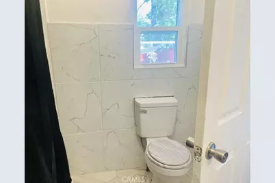 824 N Willis, Visalia, CA 93291 - Photo 32