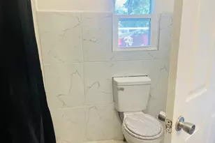 824 N Willis, Visalia, CA 93291 - Photo 32