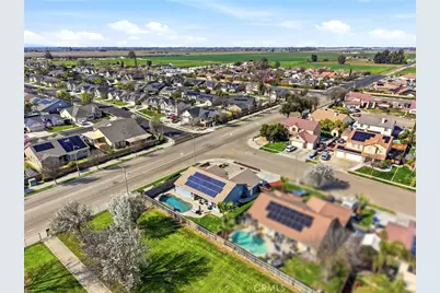 865 Avalon Drive, Lemoore, CA 93245 - Photo 50