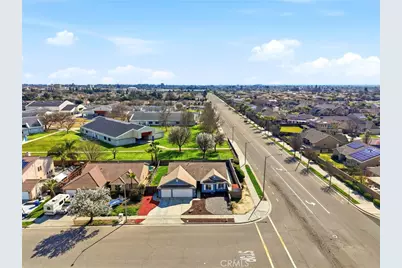 865 Avalon Drive, Lemoore, CA 93245 - Photo 10