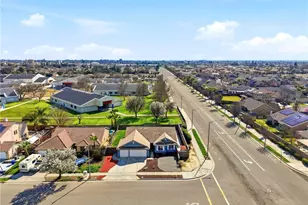 865 Avalon Dr, Lemoore, CA 93245 - Photo 10