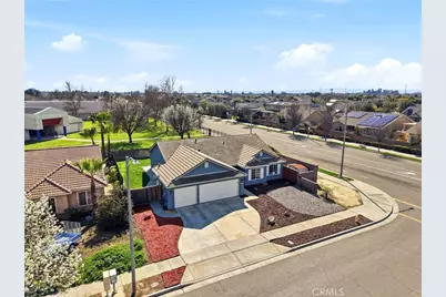 865 Avalon Drive, Lemoore, CA 93245 - Photo 6