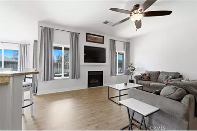 865 Avalon Drive, Lemoore, CA 93245 - Photo 18