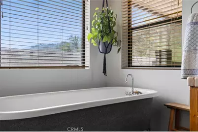 29501 Hart Oaks Drive, Keene, CA 93531 - Photo 36