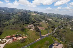 29501 Hart Oaks Dr, Keene, CA 93531 - Photo 68