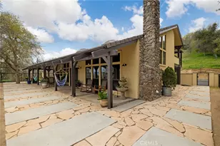 29501 Hart Oaks Dr, Keene, CA 93531 - Photo 50