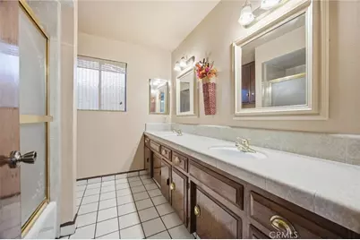1807 Manning, Bakersfield, CA 93309 - Photo 26