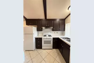 994 E Gladwick St., Carson, CA 90746 - Photo 8