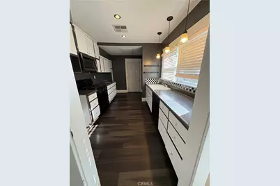 210 Oleander, Bakersfield, CA 93304 - Photo 4