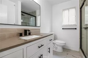 1828 S Hillcrest, Visalia, CA 93292 - Photo 16