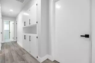 1828 S Hillcrest, Visalia, CA 93292 - Photo 10