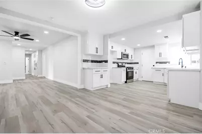 1828 S Hillcrest, Visalia, CA 93292 - Photo 8