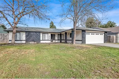 1828 S Hillcrest, Visalia, CA 93292 - Photo 2