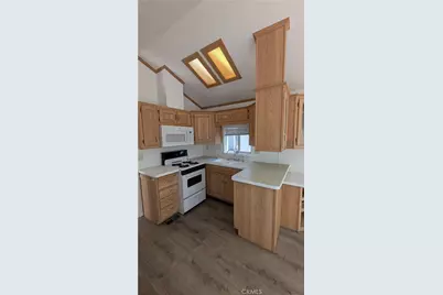 319 Highway 1 #58D, Grover Beach, CA 93433 - Photo 10