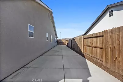 807 Potts Point Way, Bakersfield, CA 93307 - Photo 42