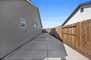 807 Potts Pt Wy, Bakersfield, CA 93307 - Photo 42