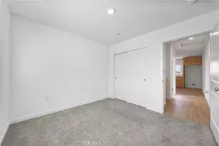 807 Potts Pt Wy, Bakersfield, CA 93307 - Photo 32