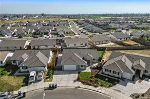 807 Potts Pt Wy, Bakersfield, CA 93307 - Photo 46