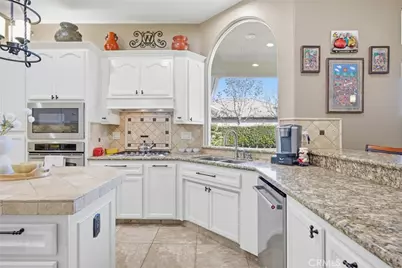 12403 Portebello Drive, Bakersfield, CA 93312 - Photo 16