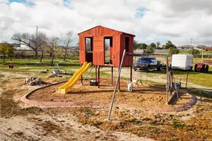 9446 Kern River, Bakersfield, CA 93308 - Photo 40