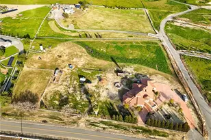 9446 Kern River, Bakersfield, CA 93308 - Photo 2