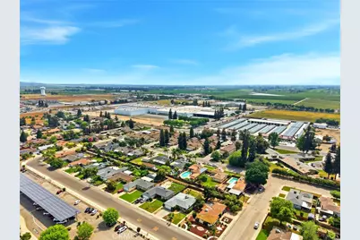 1123 E Washington Avenue, Reedley, CA 93654 - Photo 12