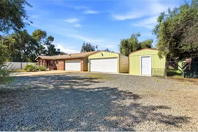 24053 Road 212, Lindsay, CA 93247 - Photo 8