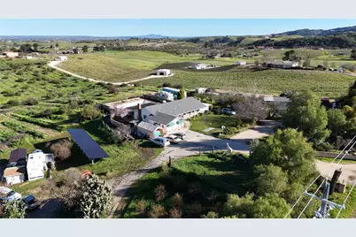 5770 Vista Serrano, Paso Robles, CA 93446 - Photo 2