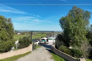 5770 Vista Serrano, Paso Robles, CA 93446 - Photo 2