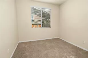 331 Hollyhill Dr, Bakersfield, CA 93312 - Photo 20