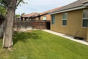 331 Hollyhill Dr, Bakersfield, CA 93312 - Photo 30