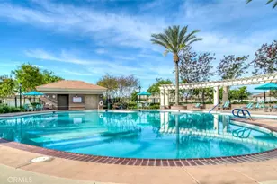 331 Hollyhill Dr, Bakersfield, CA 93312 - Photo 40